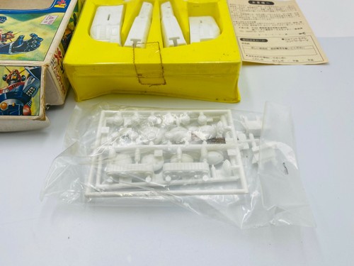 Bandai Joint Model Super Electromagnetic Robo Converter V  - Bild 8 von 8