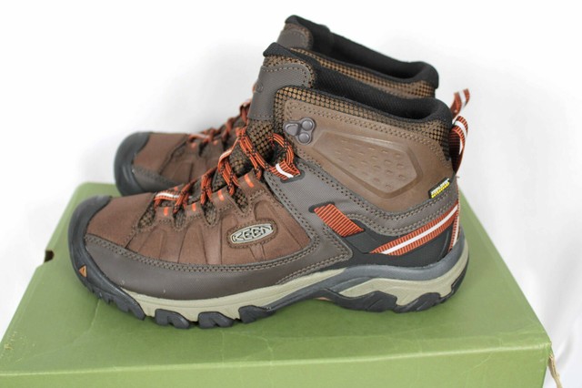 targhee exp mid waterproof hiking shoes