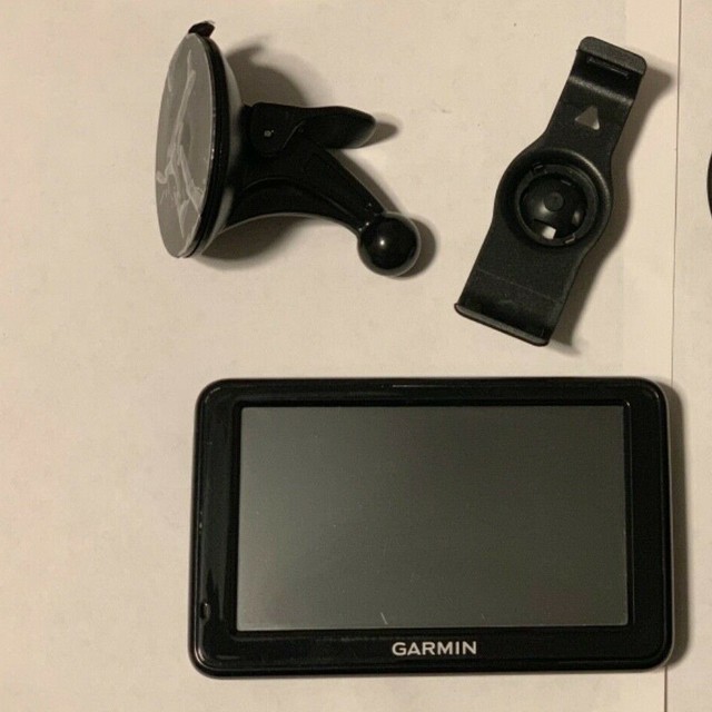 Garmin Nuvi 2495LM GPS System w/ Lifetime US Maps Updated with 2020 Maps