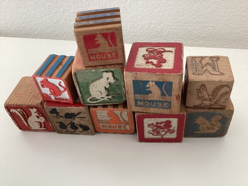 10 Vintage Antique Children's Wood Blocks MICE Squirrels ALPHABET Mickey Mouse - Picture 3 of 3