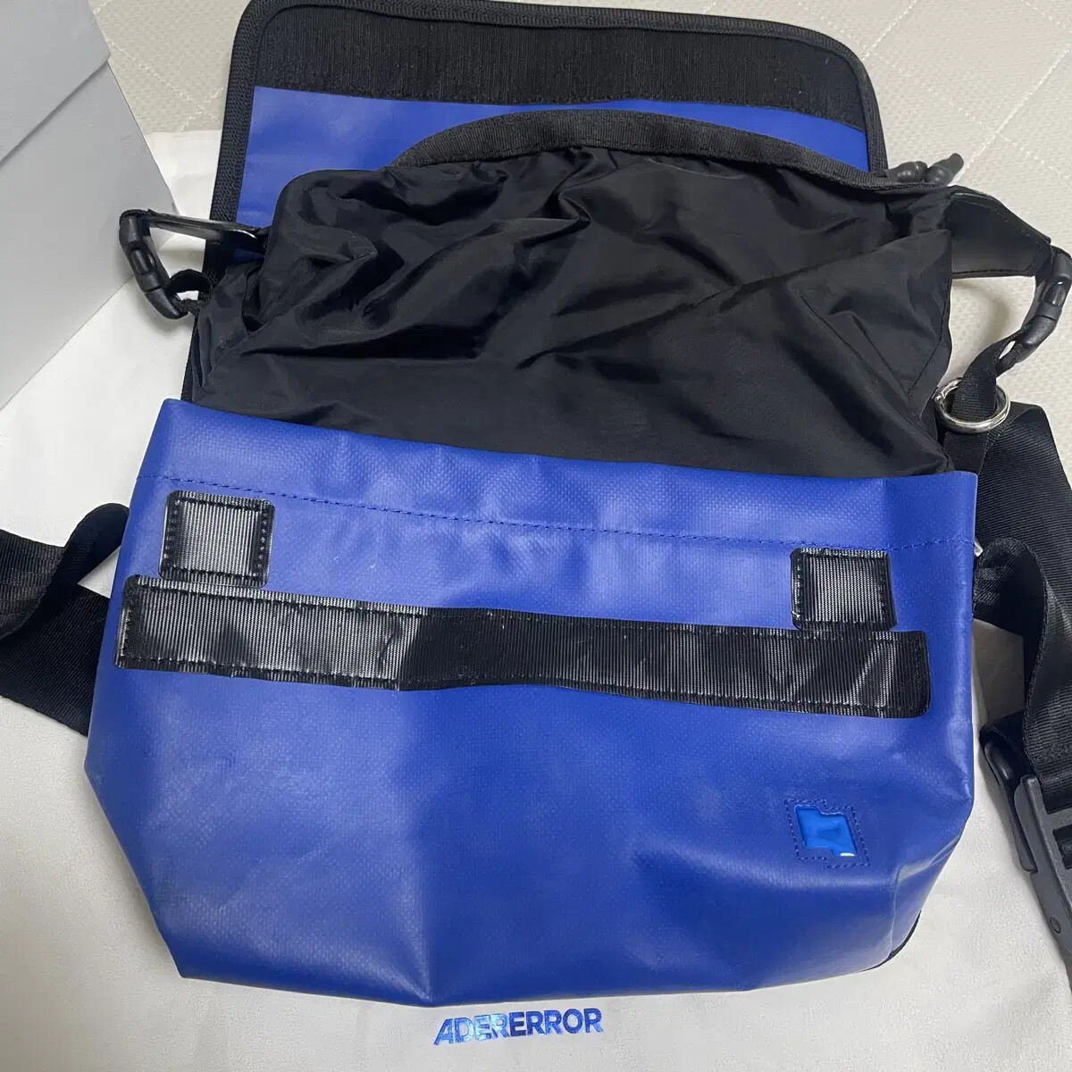 【ADERERROR】Small Trace Esty Messenger Bag Z-Blue Arthur Error Small Trace Eastie Messenger Bag Z-Blue | eBay