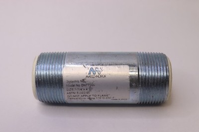 Matco-Norca Dielectric Nipple w/ Pex Insulator Galvanized Steel 1-1/4'' x 4'' 