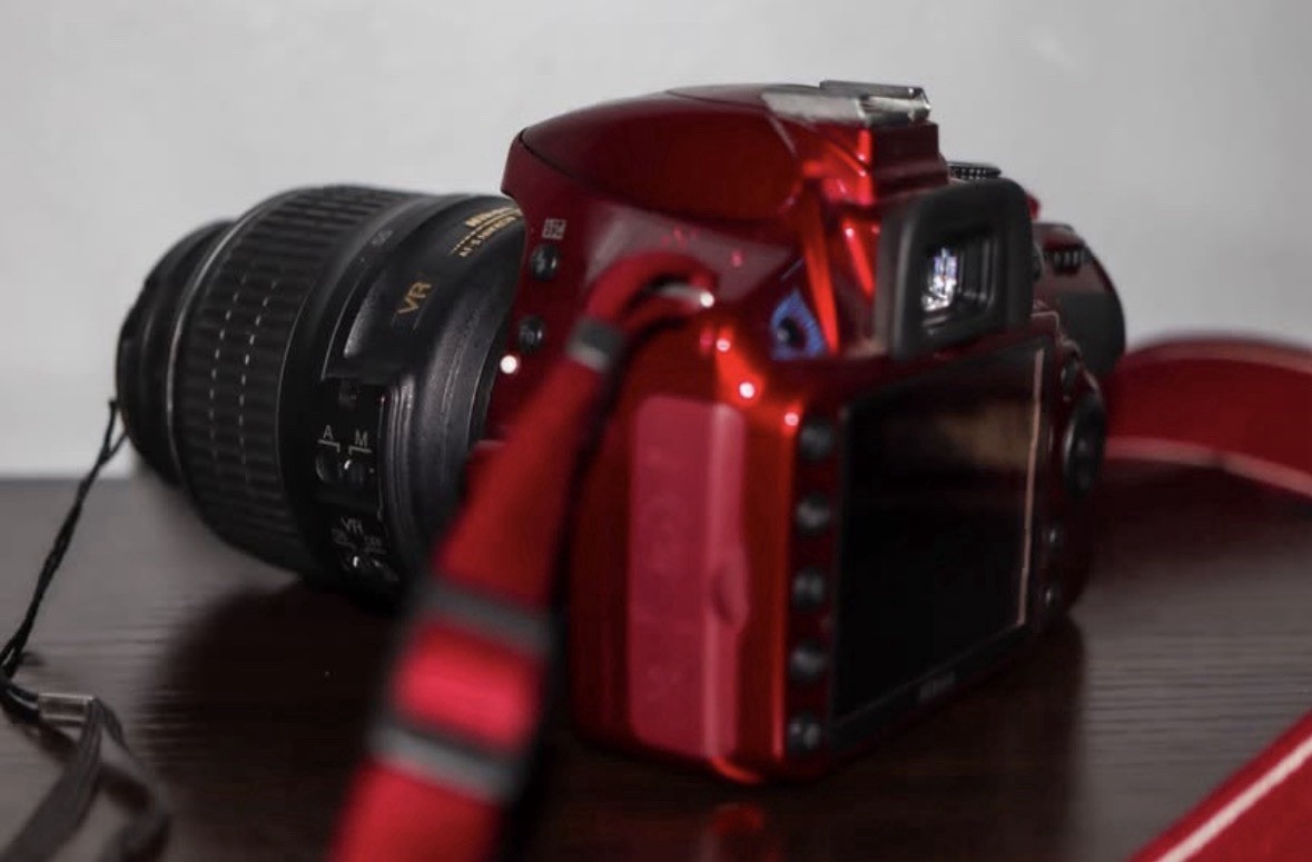 Nikon Digital SLR Camera D3200 18-55 VR Lens Kit [Red]. | eBay