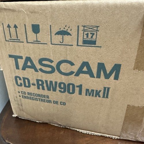TASCAM CD-RW 901 MK 2 CD Recorder NEW NOS - Picture 5 of 12