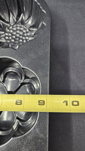 Nordic Ware Bouquet Mini Bundt Cake Baking Pan - Rose Daisy Sunflower Made in US - Picture 8 of 9