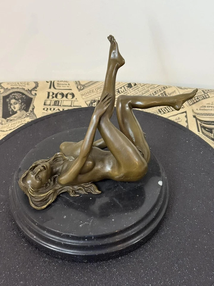 Escultura de bronce vintage estatua mujer desnuda mármol decoración V.Mavchi rara decoración antigua Foto 3 de 4