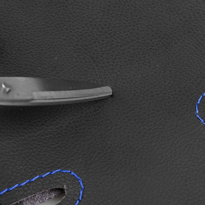 Blue-Line Leather Sewing Steering Wheel Cover For Renault Fluence (ZE) 2009-2015 - Image 4 of 4