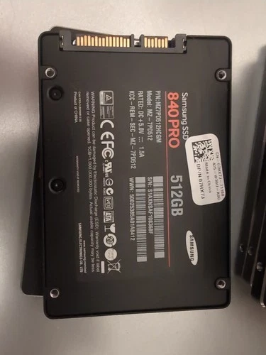 Samsung SSD 840 PRO 512 Go 2,5" SATA III 6G 512 Mo MZ-7PD512 MZ7PD512HCGM