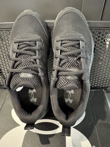 Under Armour Boys' Grade School UA Assert 10 Running Shoes Size 5.5Y Black NEW - Picture 3 of 10