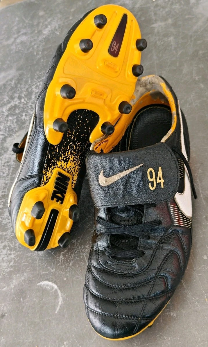 Nike Tiempo 94 premier cleats Black/White/Del Sol/Gold 1994