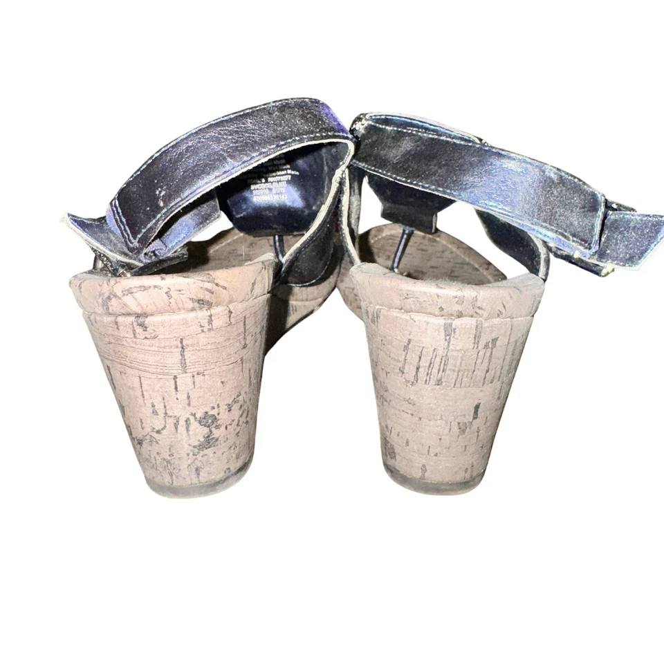 Sandalias de cuña Simply Vera Wang Cecil para mujer talla 8,5 M azul con cuentas Foto 3 de 4