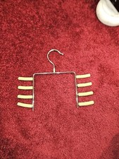 Metal Tie Hanger w Foam