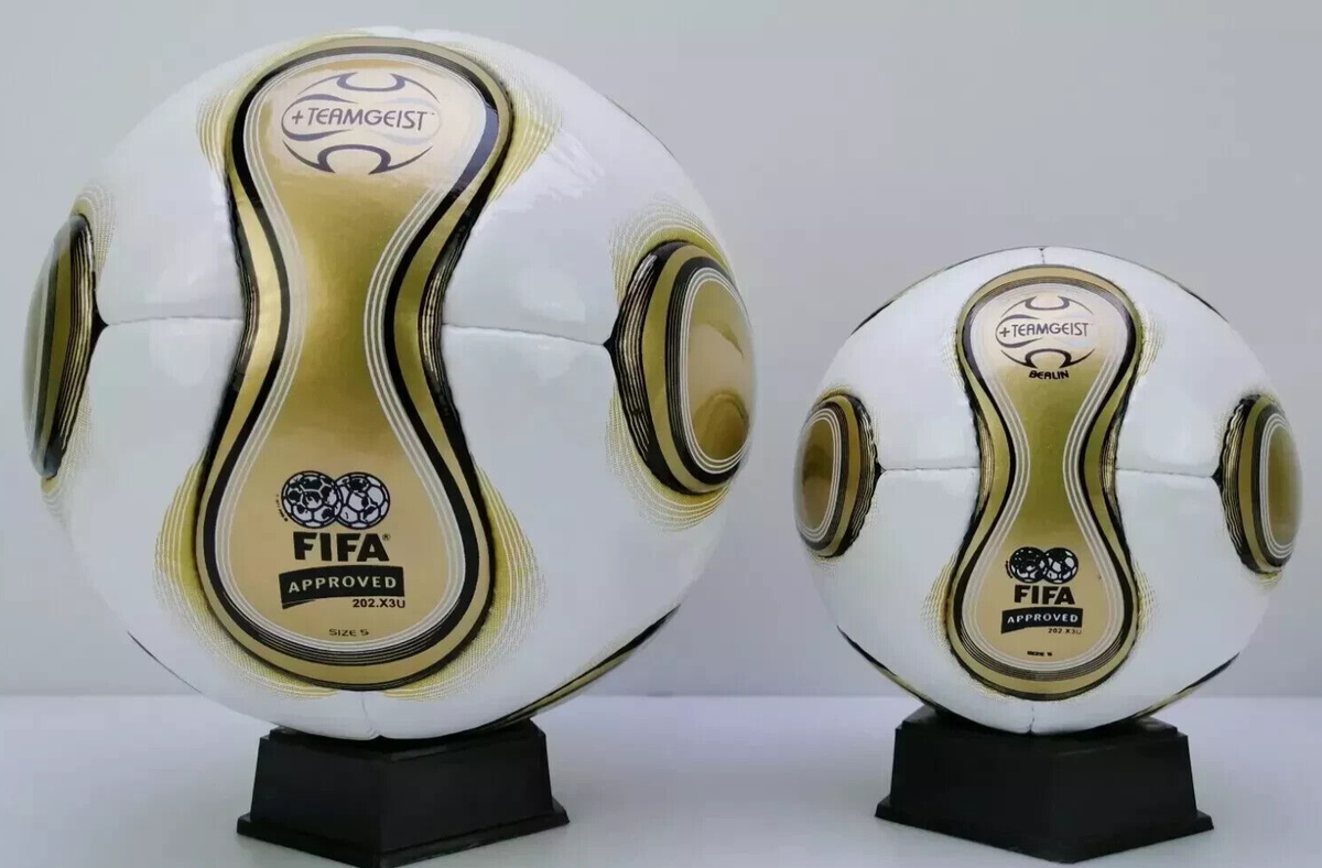 Teamgeist Official Match Ball FIFA World Cup 2006 Berlin Soccer