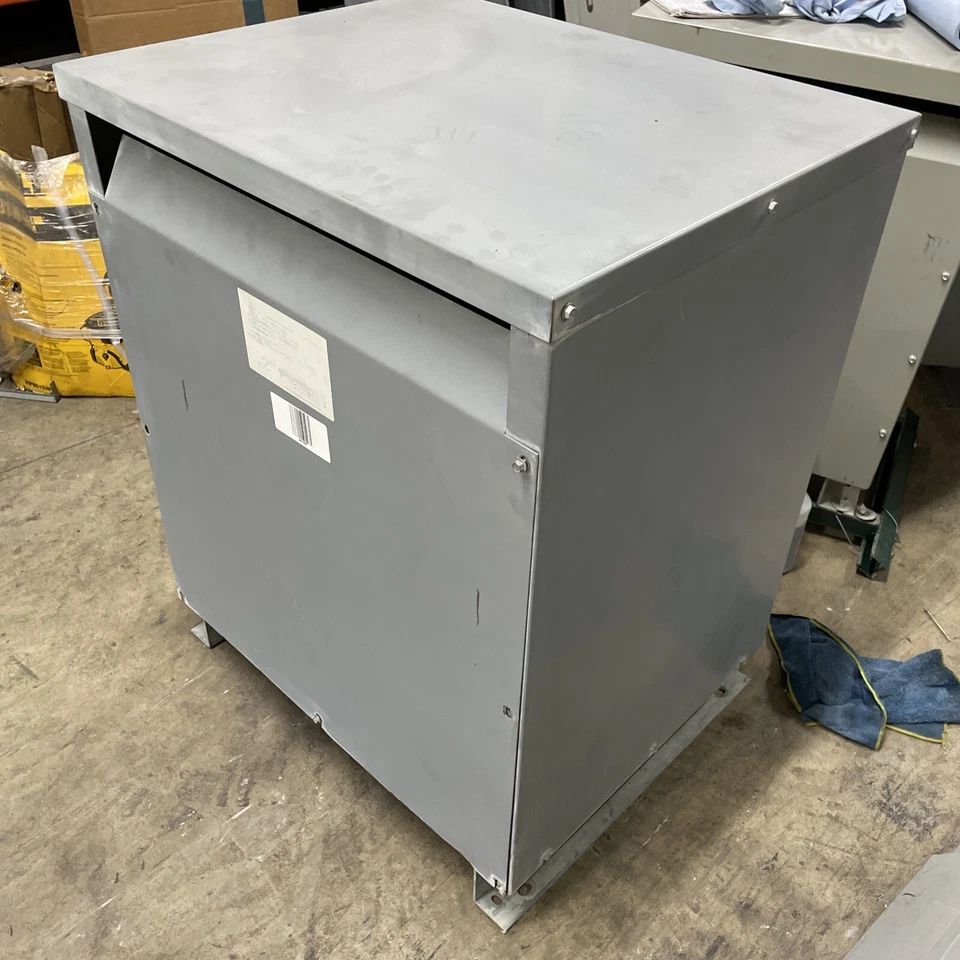 Square D 112T3HIS три фазы 480/208/120 DY - Изображение 3 из 4