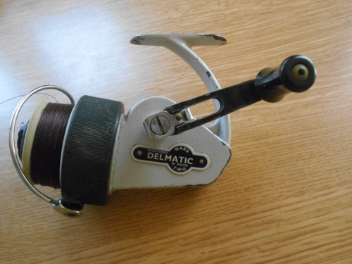 Vintage Allcocks Delmatic Two Fixed Spool Reel - Picture 3 of 3