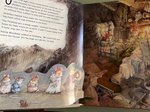 The Mice and The Shoemaker Delightful large hard cover pop up book gloss pages - Picture 2 of 11