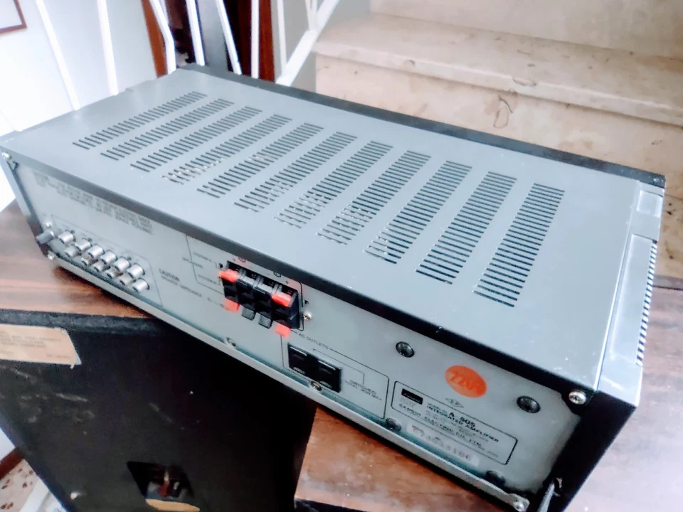 AMPLI. INTEGRATO SANSUI mod. A-505............ completamente funzionante Splend. - Imagem 3 de 4