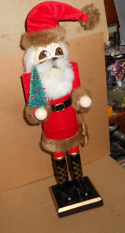 Santa Nutcracker 15 in
