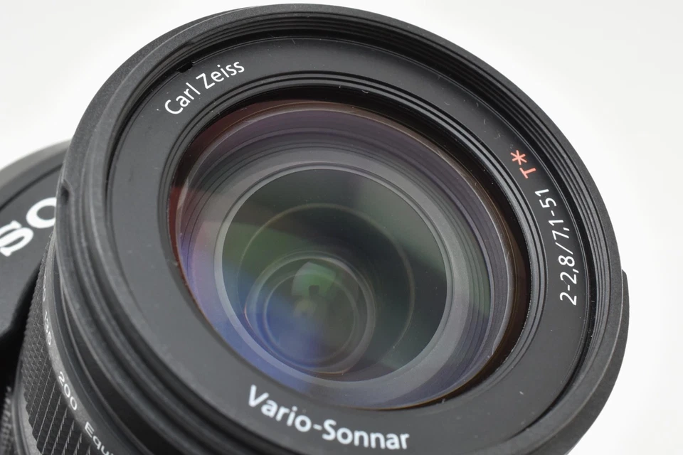 🎦［MINT W/Lens Cap］Sony Cyber-Shot DSC-F828 Black 8.0MP Digital Camera JAPAN - Image 2 of 4