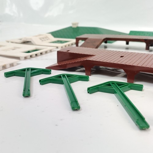 Bachmann Plasticville Suburban Train Station Green Roof 0-027 VTG Decor Hobby - Picture 6 of 12