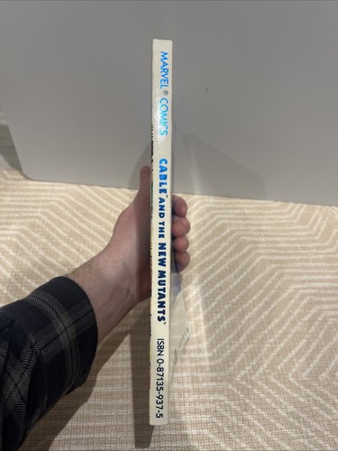 Cable and the New Mutants TPB - Blue Foil Cover 1992 - 1st Printing - High Grade - Picture 3 of 6