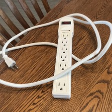 Amazon Basics Surge Protector Power Strip