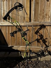 Rare Camo Color-Elite Ritual 30 Compound Bow Green Mantis 70-60 lbs. W/28”Draw.