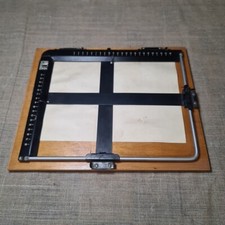 Cropping frame KR-4. Soviet vintage 1970-1980 for photos.