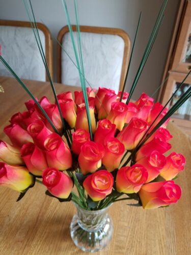1 DOZEN - YELLOW/RED WOODEN ROSE BUDS 5 X 8 ARTIFICIAL FLOWERS - FREE SHIPPING - Picture 4 of 7
