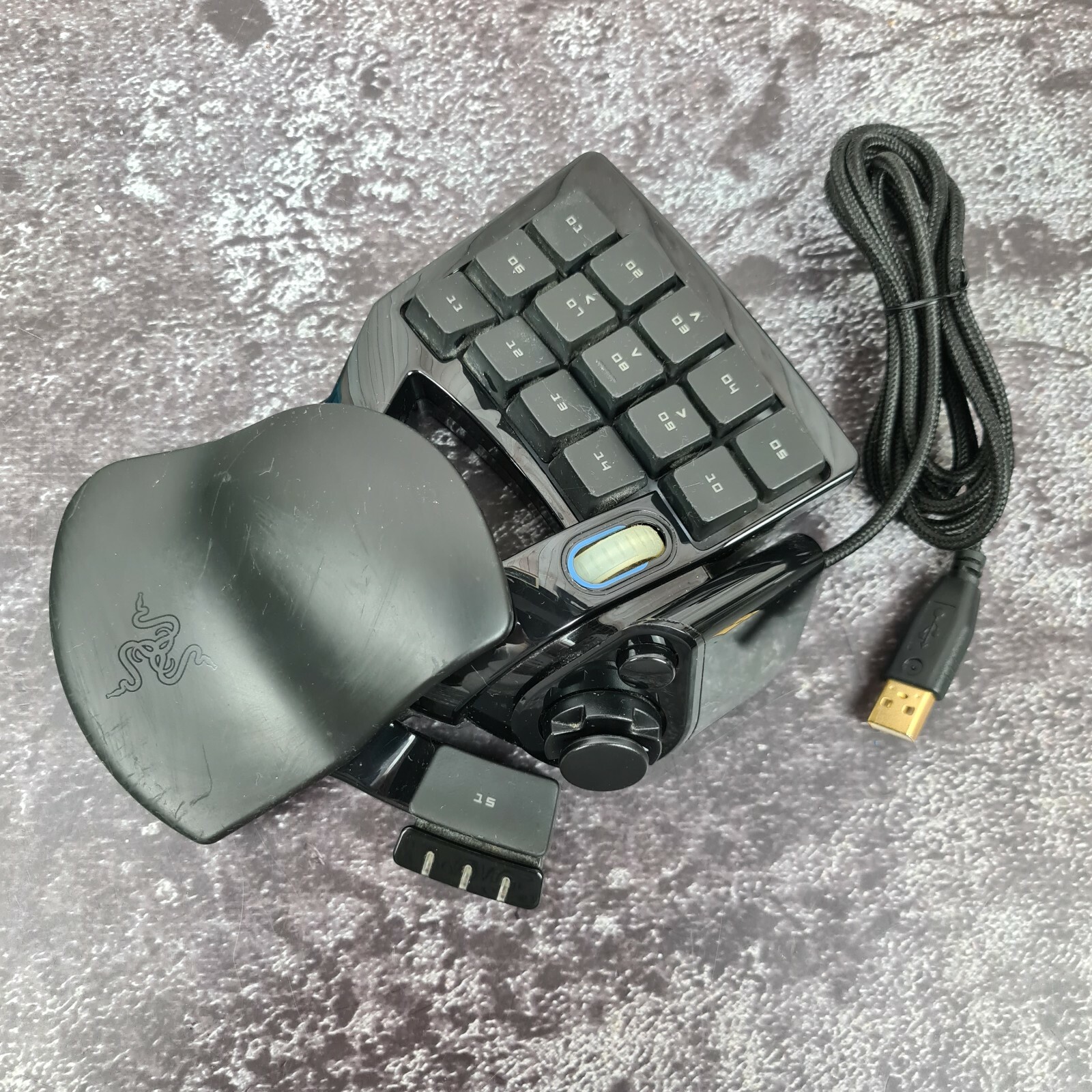 Belkin Razer (Nostromo) Speedpad USB Tournament Edition Gamepad PC Gaming Belkin Razer (Nostromo) Speedpad USB Tournament Edition Gamepad PC Gaming