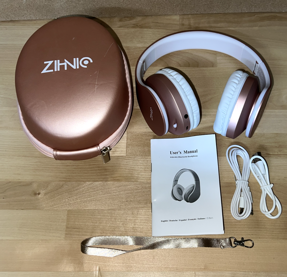 ZIHNIO -WH-816 Bluetooth Wireless Headphones w Microphone ZIHNIO -WH-816 Bluetooth Wireless Headphones w Microphone