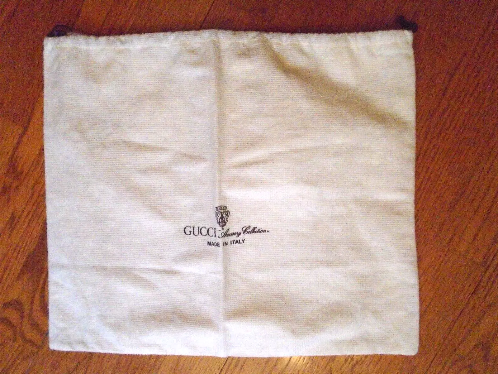 SAC À MAIN/SAC À MAIN HOUSSE POUSSIÈRE GUCCI « COLLECTION ACCESSOIRES »   13 X 15,2 PO