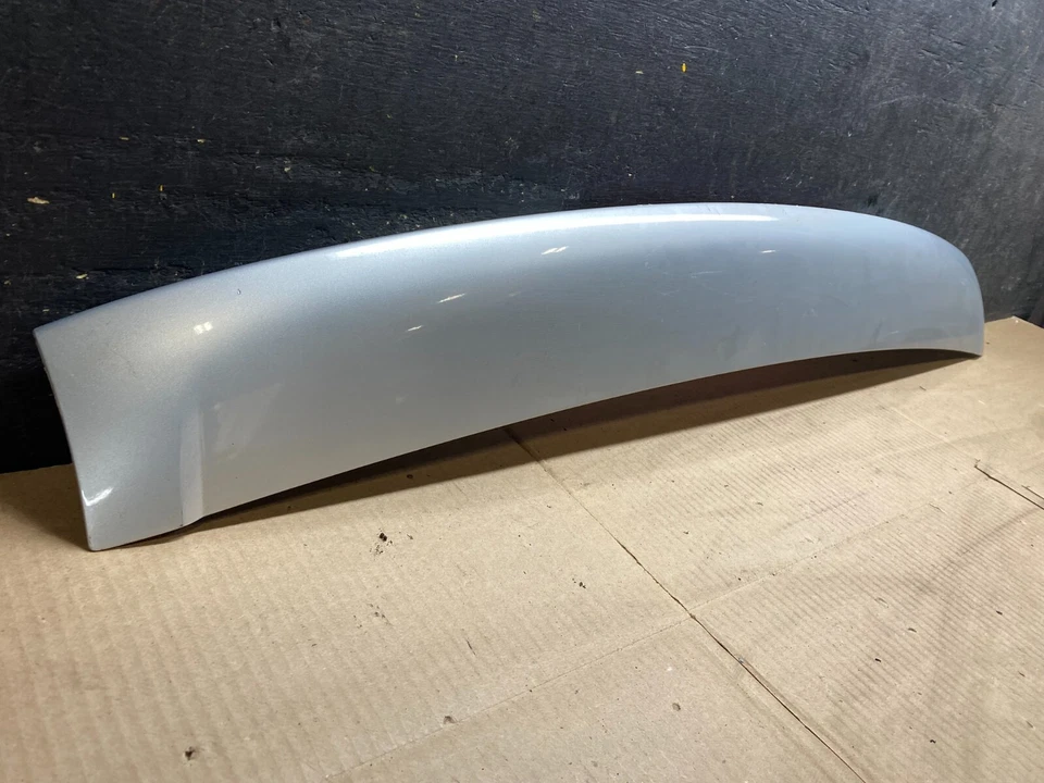 Alerón trasero Volkswagen Touareg 2004 a 2007 OEM C8123 OEM DG1 Foto 3 de 4