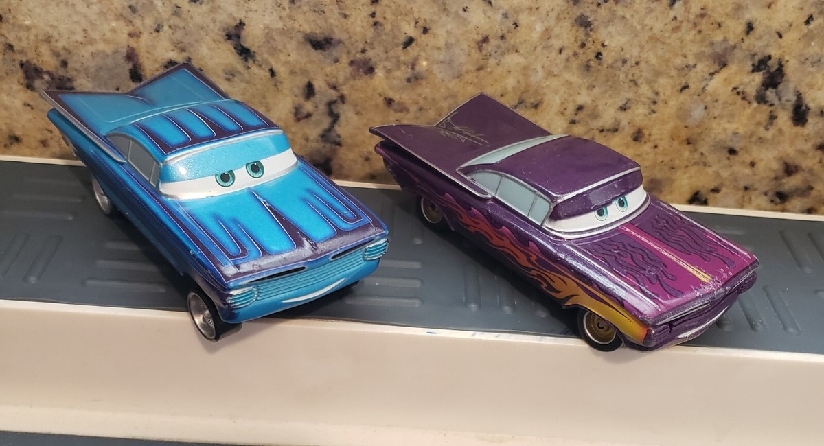 イントロ　intro ラモーン　ramone カーズ ミニカー Disney Pixar Cars - 4.5” Blue Intro Pull & Race Ramone