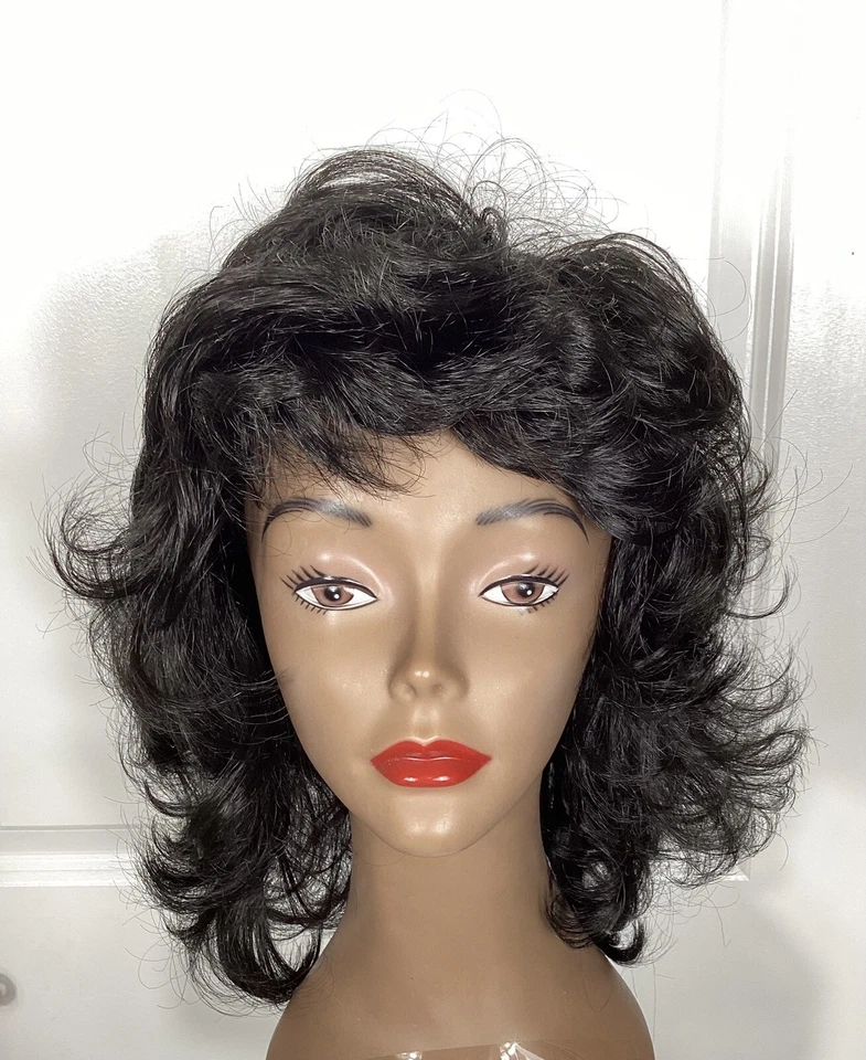 Peluca Janet LAILA Negra Reversible 2 en 1 Bob/Capas Largas NUNCA USADA LIMPIA 1-6 Foto 2 de 4