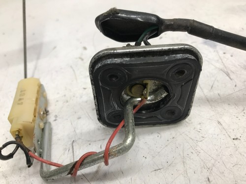 18J24 2007 YAMAHA XV 1900 CT Sender Fuel Meter 1D7-85752-00-00 1D7-85752-11-00 - Picture 8 of 10