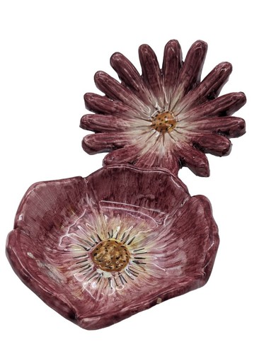 Two (2) Vietri Italian Trinket Dishes Deep Pink Burgundy-Two Floral Shapes 5" D - Picture 2 of 14