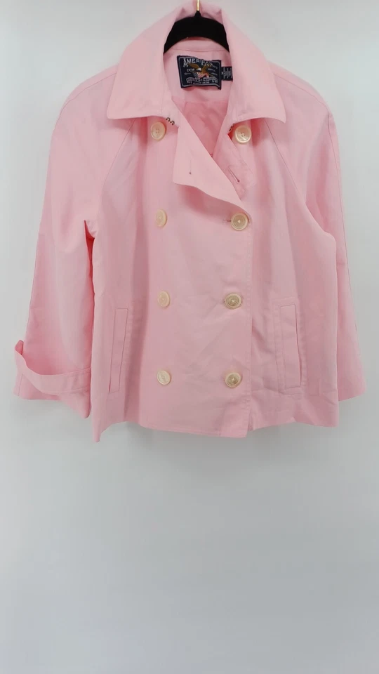 Chaqueta blazer recortada para mujer American Living rosa mediana bolsillos abotonados. Foto 2 de 4