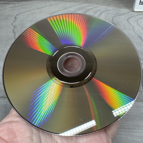 Guild Wars 2 PC Game Complete in Box w/ Slipcover, Case, Manual & 2 Discs EUC - Picture 6 of 16