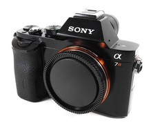Sony Alpha A7R ILCE-A7R 36.4MP Digitalkamera nur Body - erst 1640 Auslösungen *