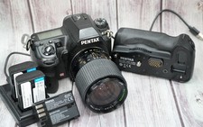 Pentax K-7 DSLR Camera Body  28-70mm Zoom Lens, D-BG5 Battery Grip 3 Batteries