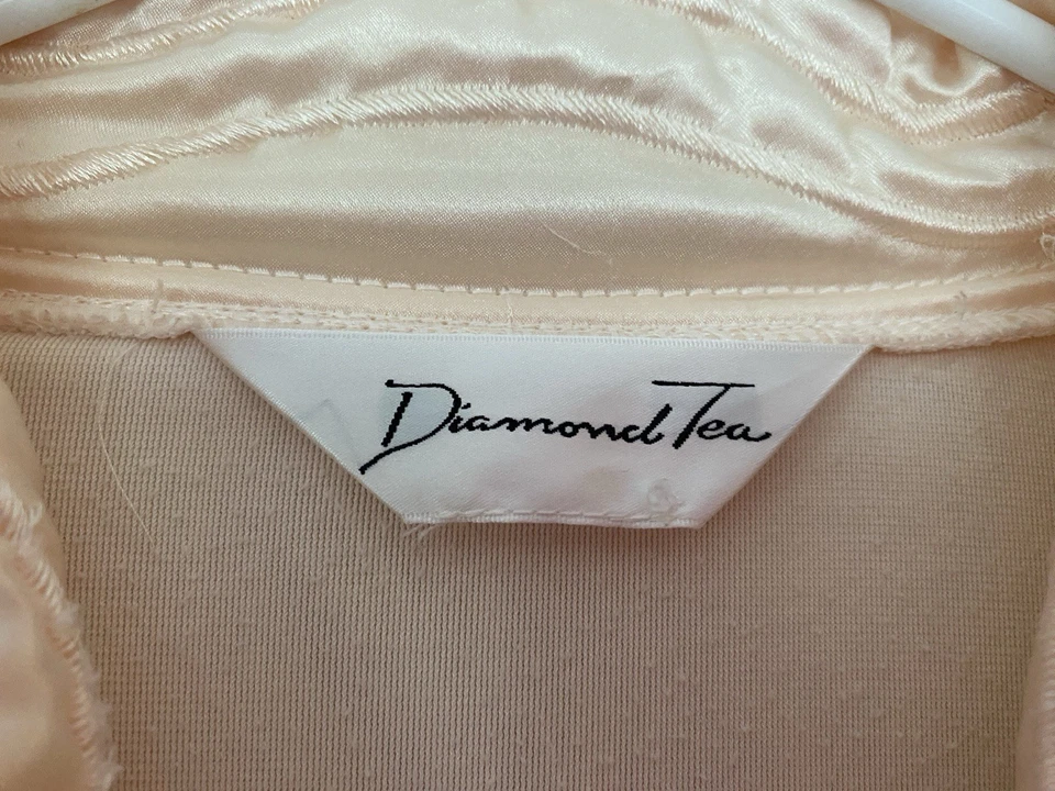 Bata de té de diamantes rara de colección-terciopelo rosa rubor-botón abajo-acentos de edredón-mujer L Foto 4 de 4