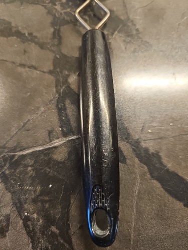 Vintage Hand Held Strainer Flour Sifter Mesh Black Plastic Handle - Picture 2 of 7