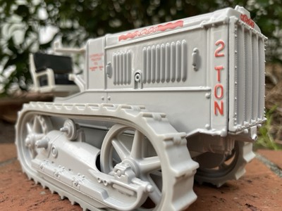 Caterpillar 1928 2-Ton Tractor Norscot Diecast Model CAT Toy 1:16 Scale