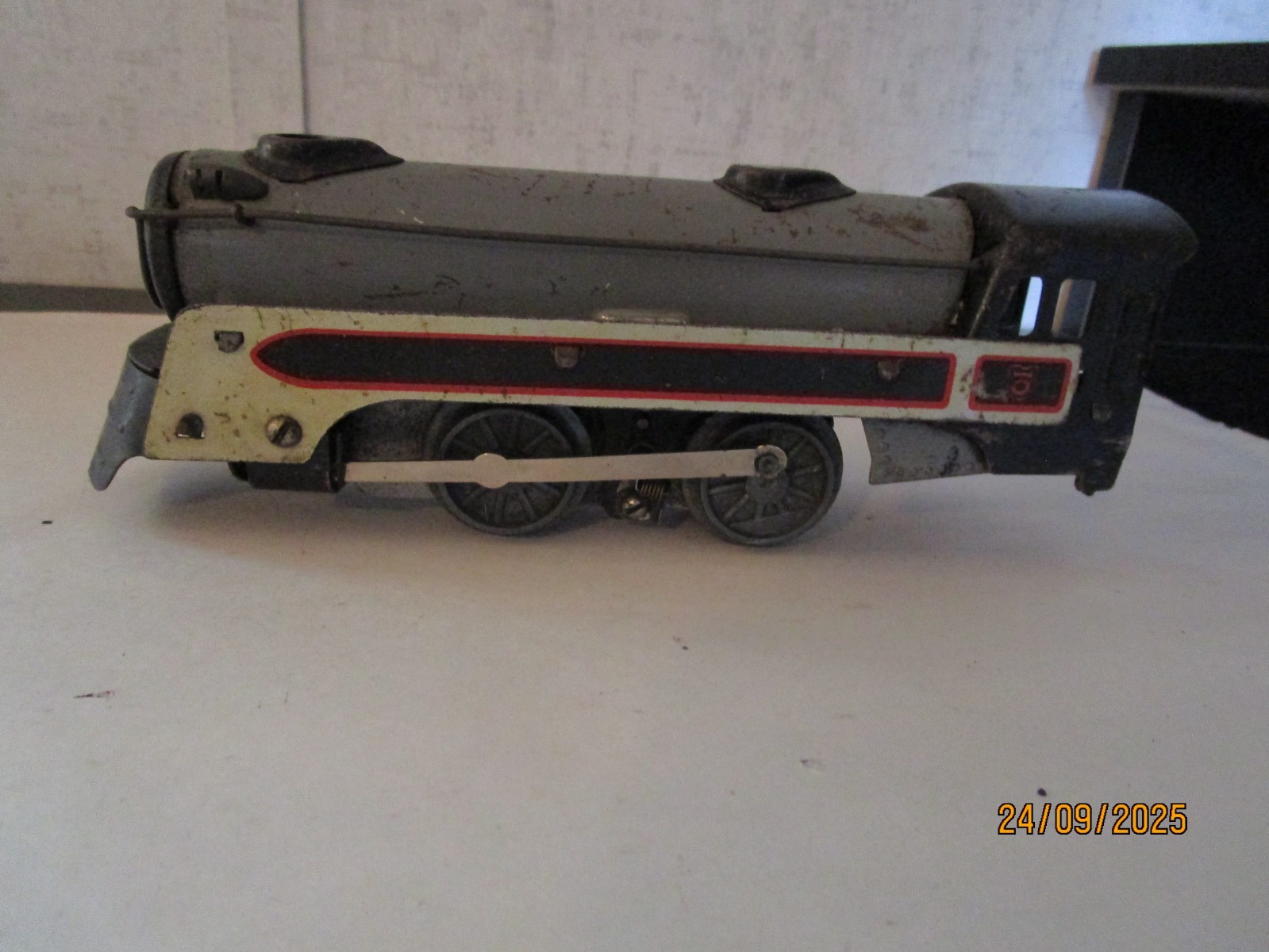 Picture 1 of 5