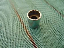 Snap-On Tools USA  FV201 SAE Sz 5/8 - 3/8" Dr 12 Point Shallow Chrome Socket