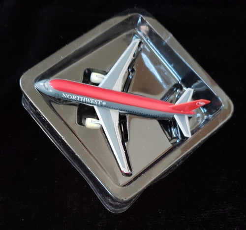 Herpa Wings 1:500 NORTHWEST AIRLINES Airbus A320-200 Airplane 501507, IOB - Picture 4 of 9