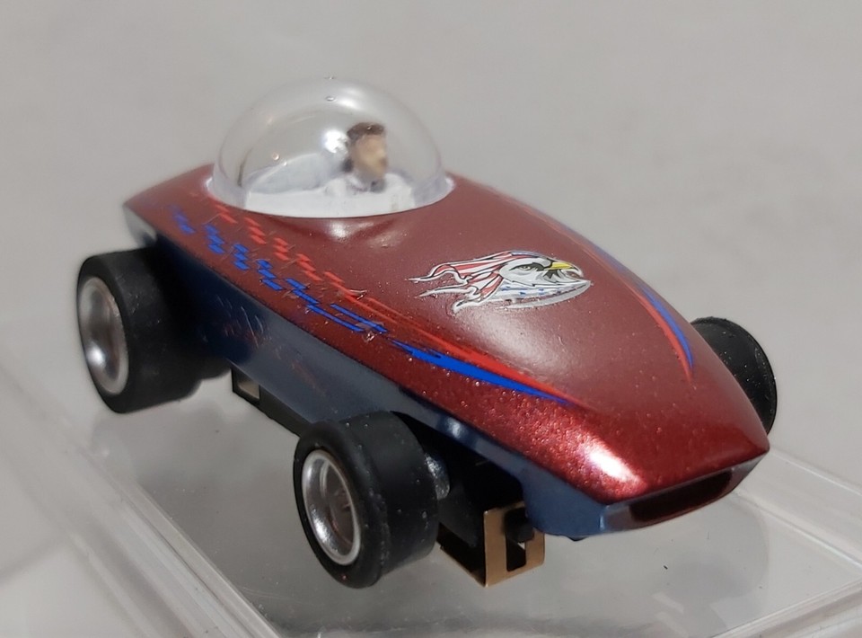 CUSTOM "COSMIC WAVE" HO SLOT CAR w/a NEW JAG HOBBIES TR3 HO SLOT CAR