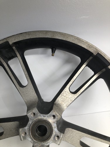 2006-2007 Harley-Davidson Street Glide 16" x 3" Cast Front Wheel Used 41285-06 - Picture 7 of 10