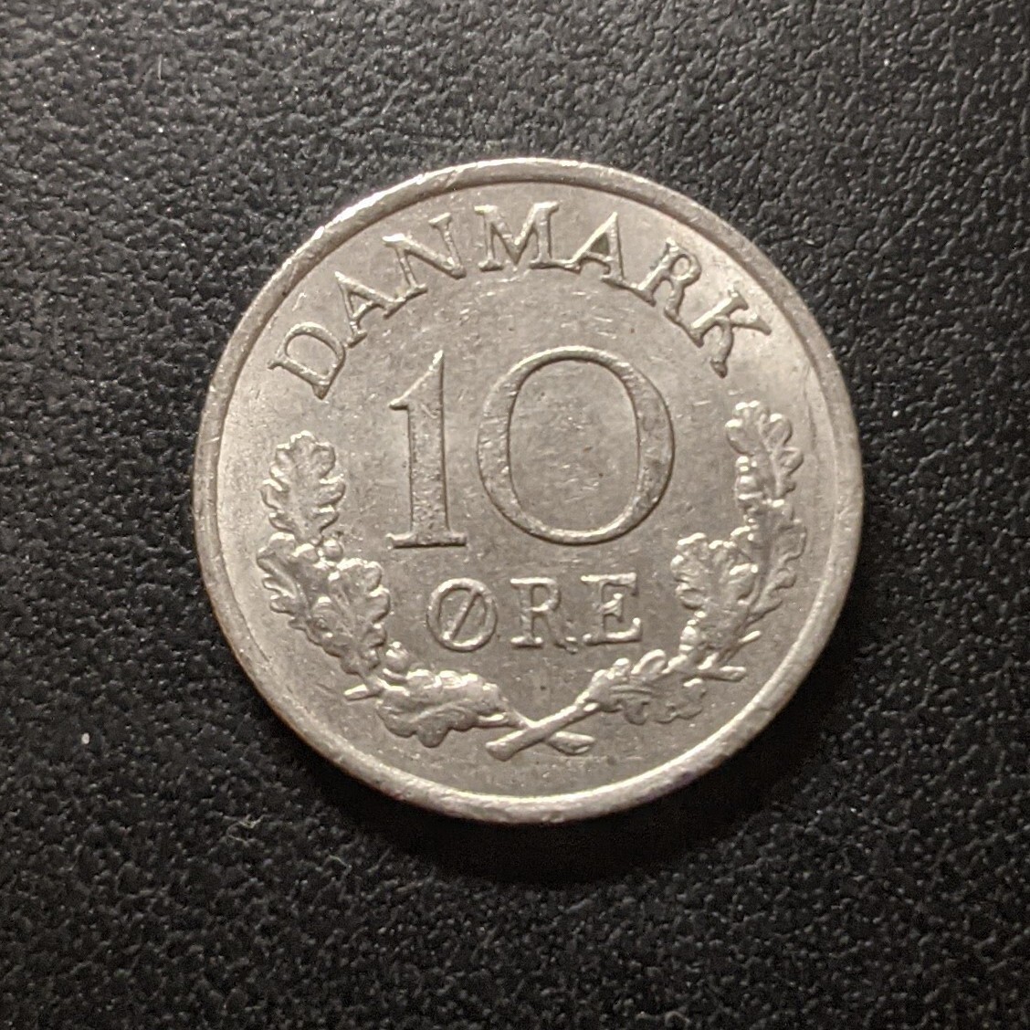 Denmark Danmark 10 Ore, 1962 King Frederik IX Crown Oak R